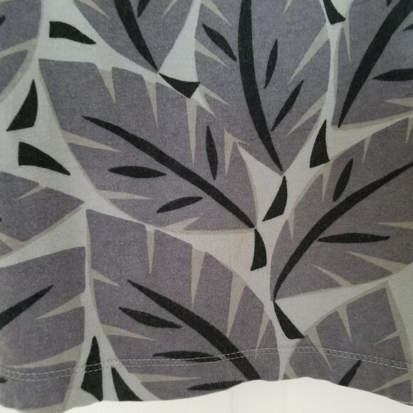 J. Crew Men’s Washed Jersey Tee Size L Short Sleeve Cotton Crew Neck Gray Leaves - Picture 7 of 7